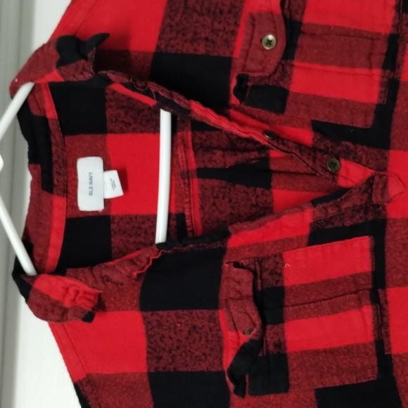 Old Navy size large (10) red and black plaid women blouse sweater top - Picture 2 of 6